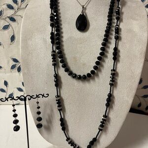 Elegant Black Beaded Necklace and Earring Set